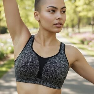 Lululemon Black Gray Sports Bra Size 38D (BRA6)
